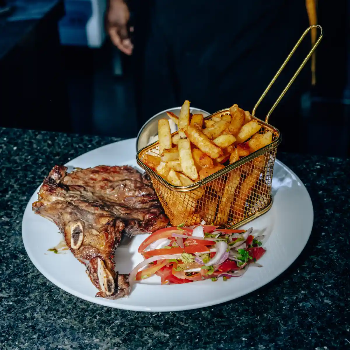 night clubs around me with food